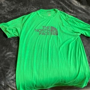 Green Dri fit t shirt
